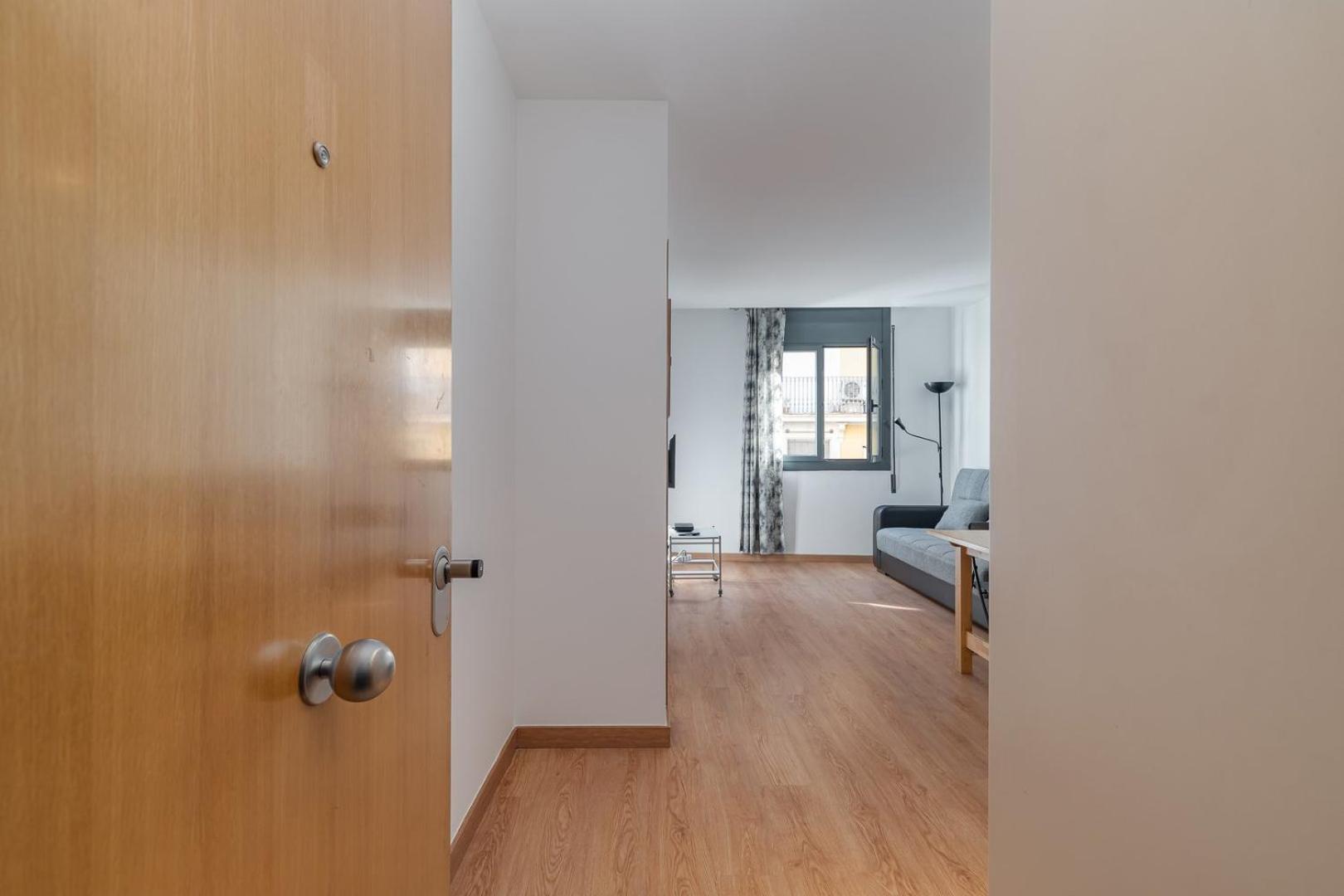 Guestready - Bright Home Near Montjuic Barcelona Eksteriør billede